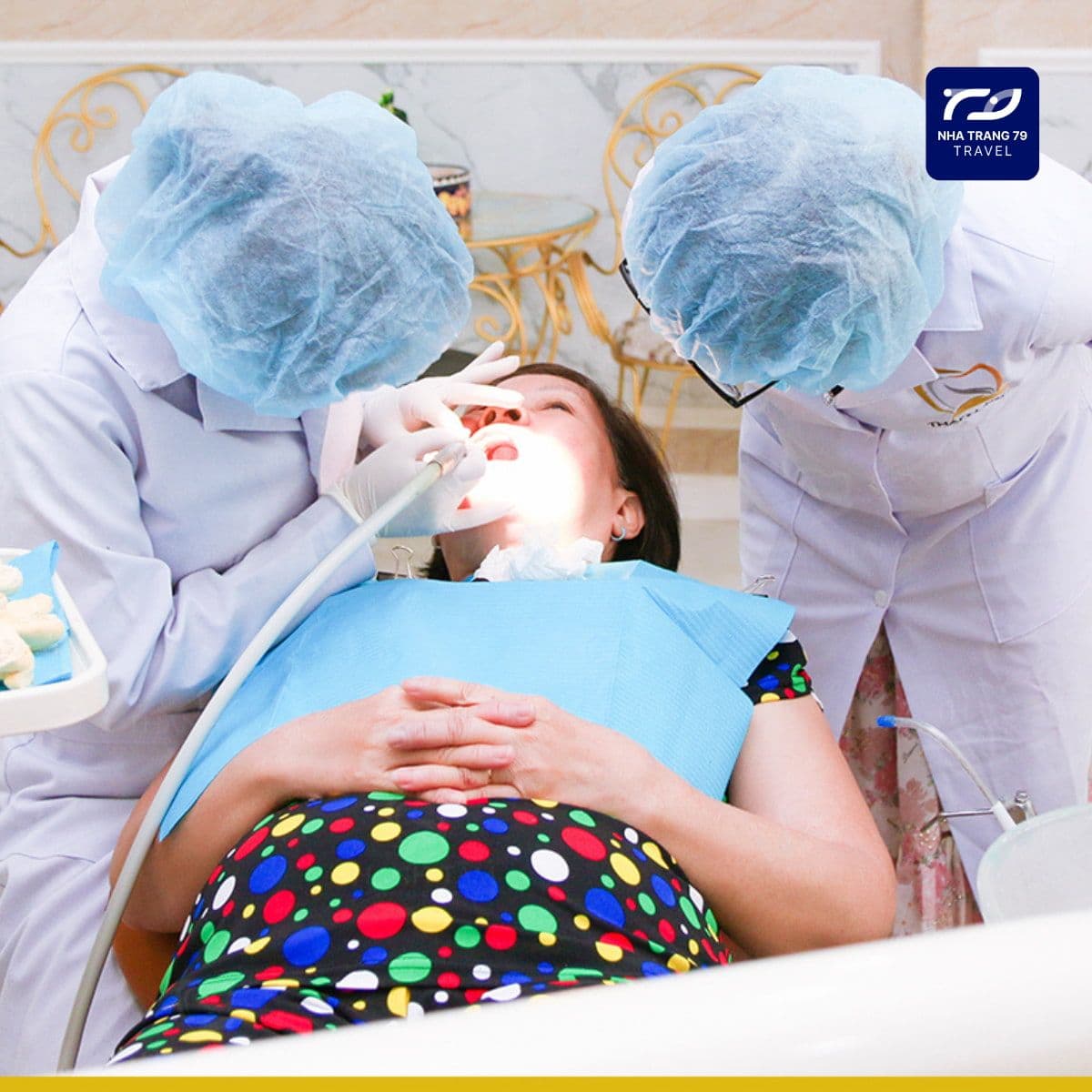 trồng răng implant nha trang