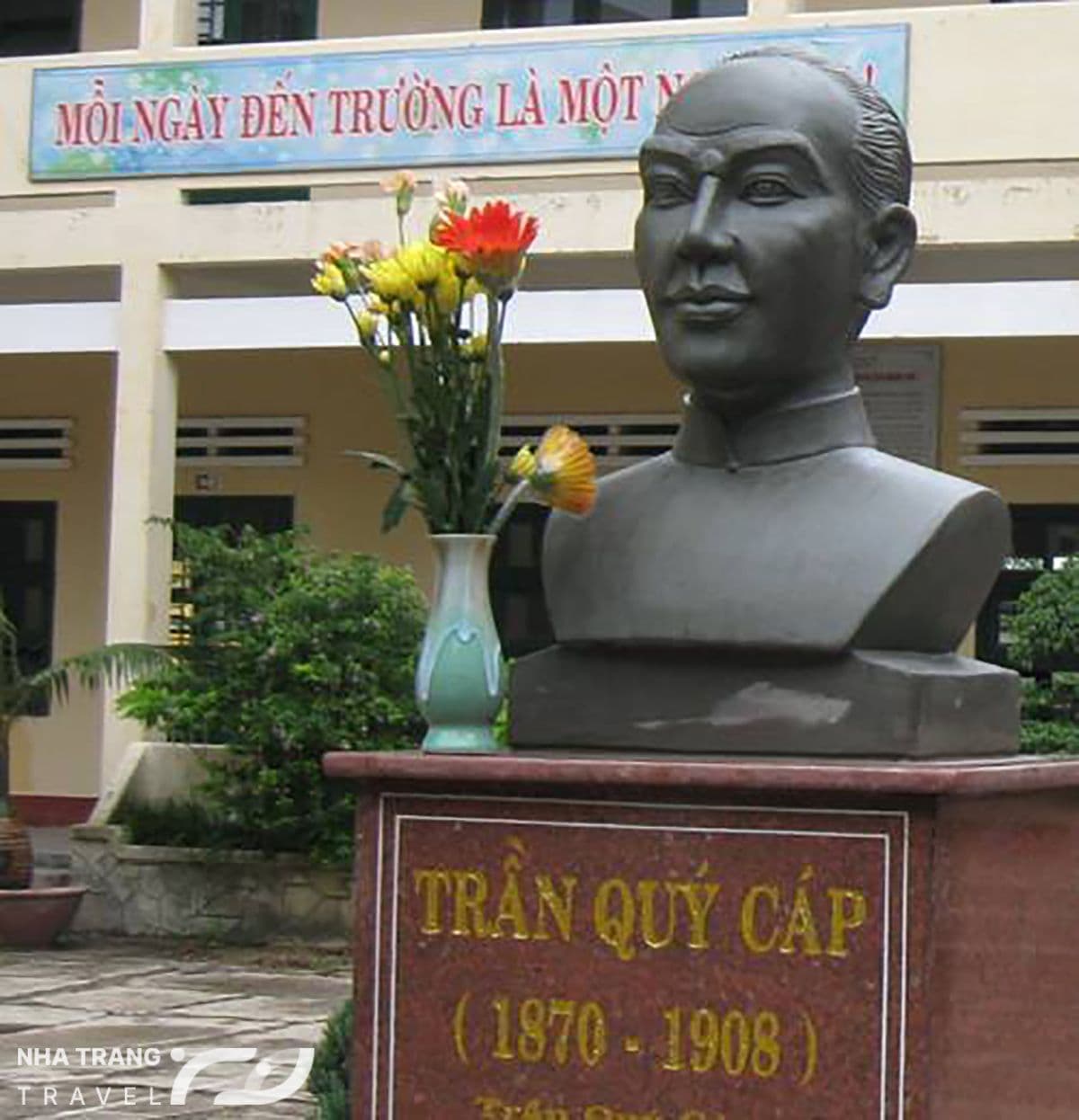 den-tho-tran-quy-cap-dien-khanh