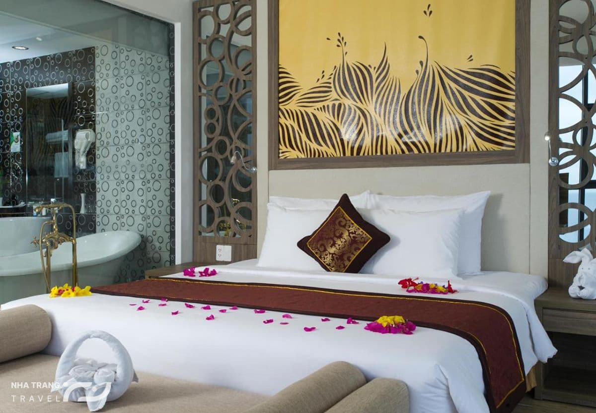 golden-peak-resort-and-spa-cam-ranh