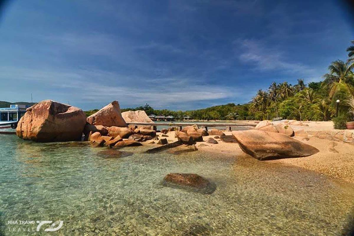 hon-ong-nha-trang