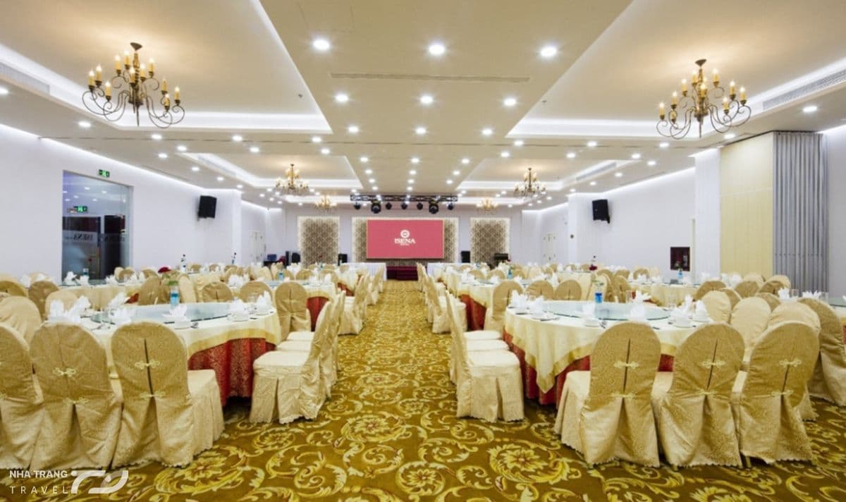 khach-san-isena-nha-trang
