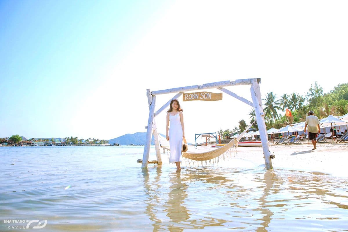 kinh-nghiem-di-tour-dao-robinson-nha-trang