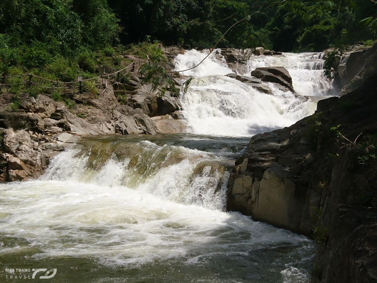 kinh-nghiem-di-tour-thac-yang-bay-nha-trang