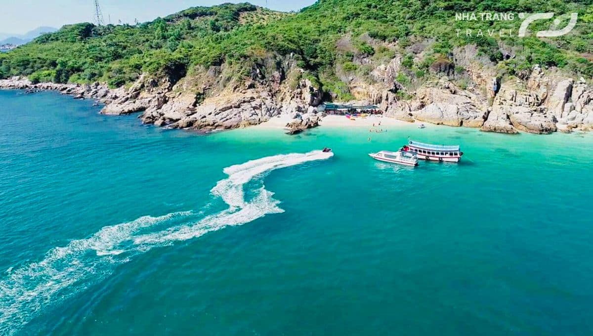 kinh-nghiem-du-lich-dao-binh-hung