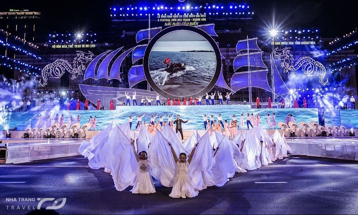 le-hoi-festival-bien-nha-trang
