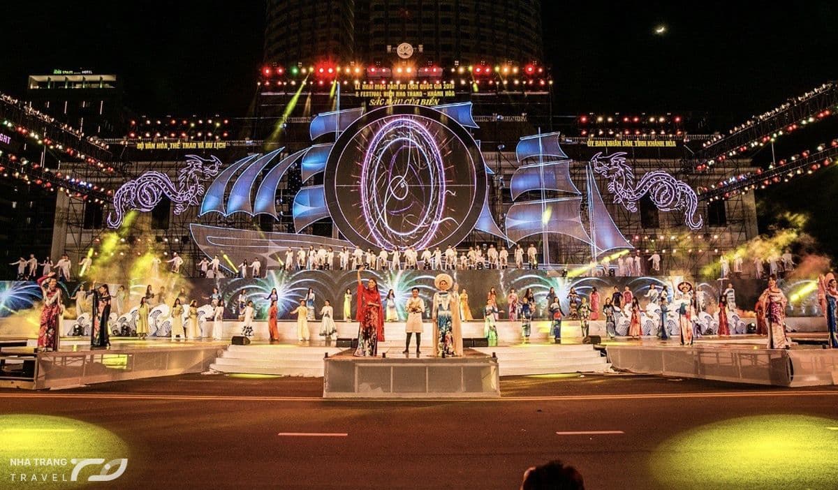 le-hoi-festival-bien-nha-trang