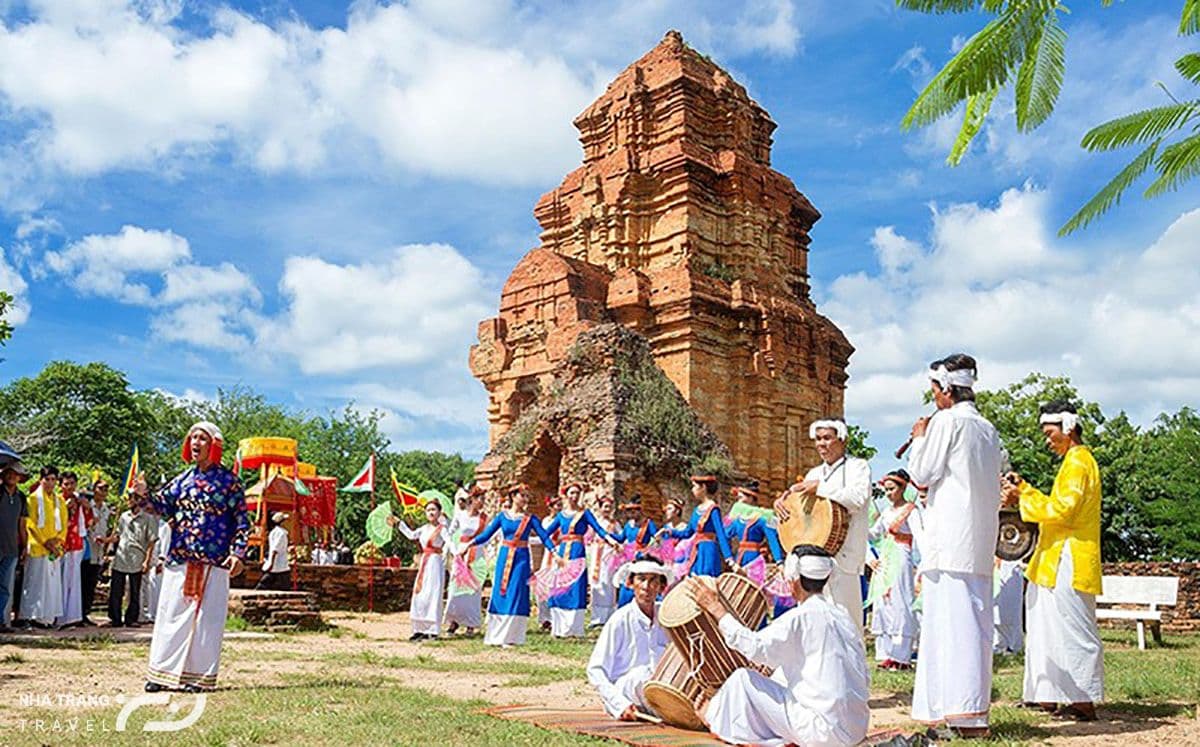 le-hoi-thap-ba-ponagar-nha-trang