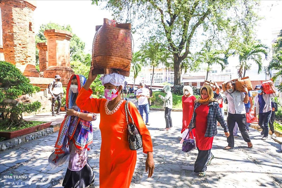 le-hoi-thap-ba-ponagar-nha-trang