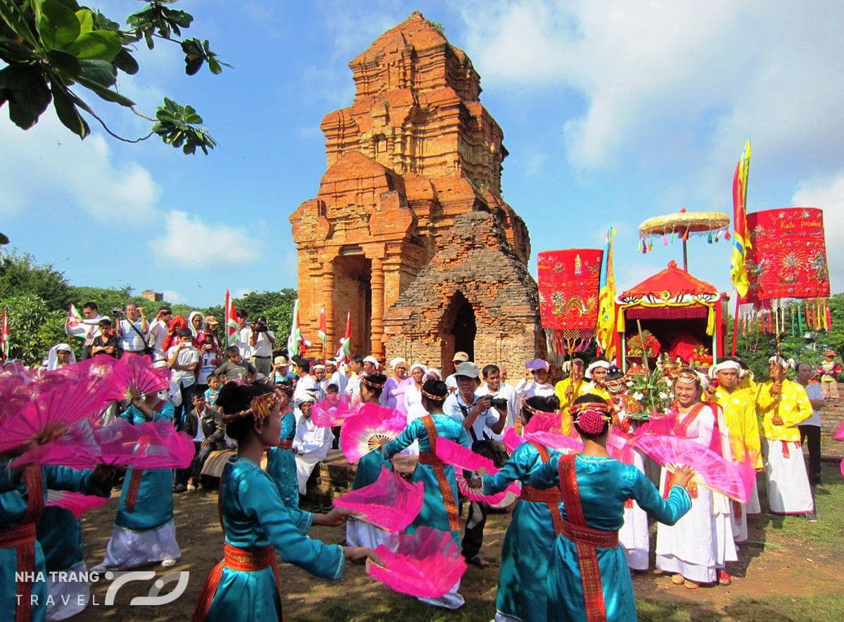 le-hoi-thap-ba-ponagar-nha-trang