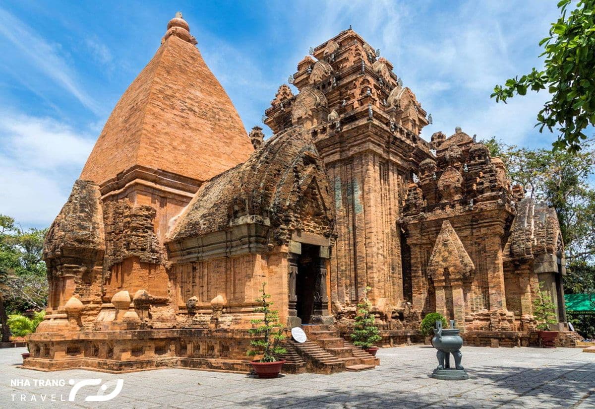 le-hoi-thap-ba-ponagar-nha-trang