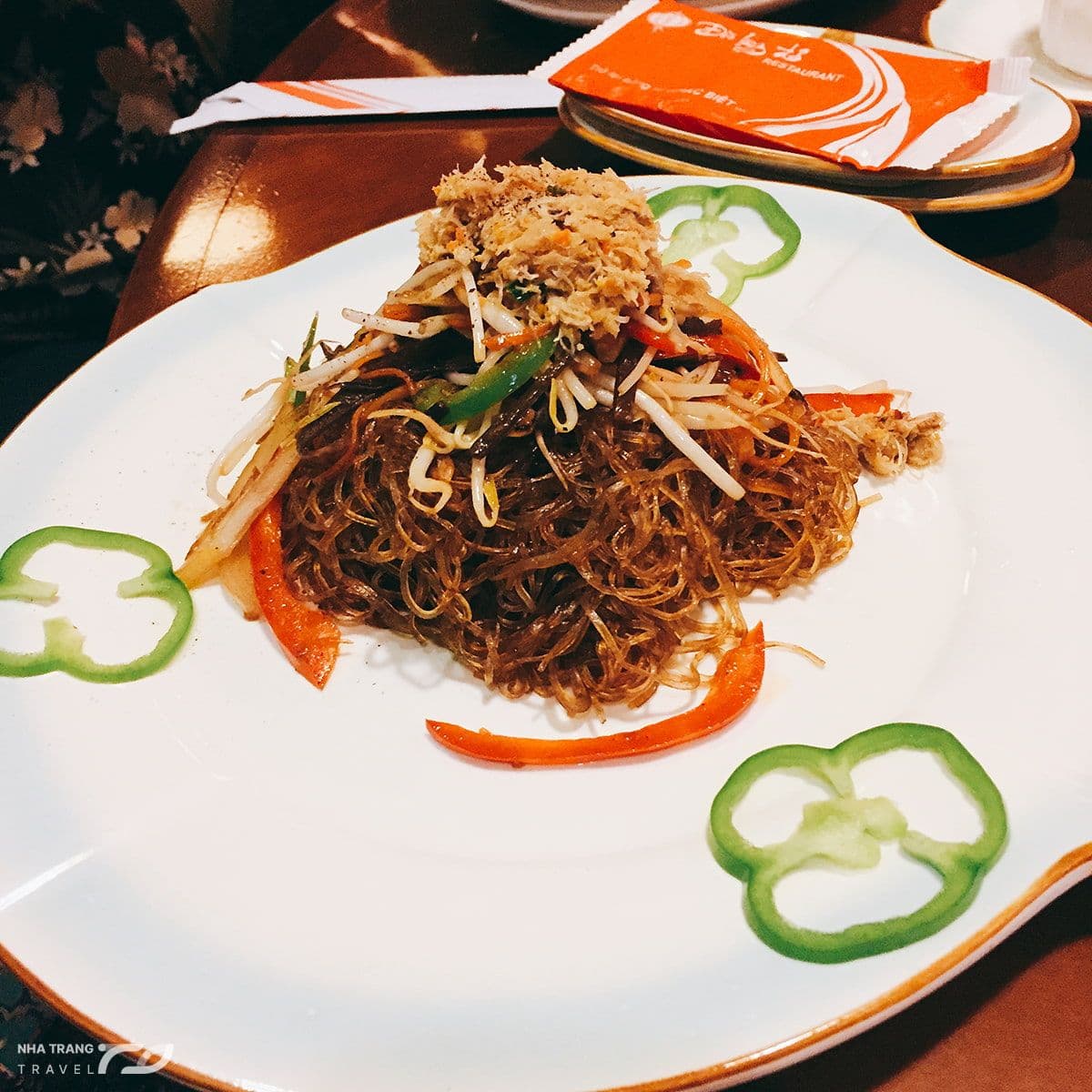 nha-hang-den-long-do-nha-trang