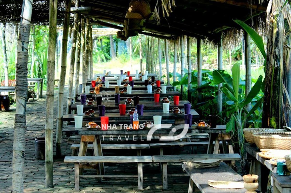 nha-hang-nha-trang-xua
