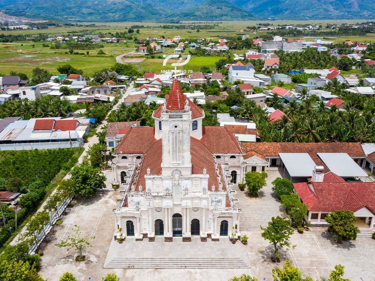 Nhà Thờ Cây Vông