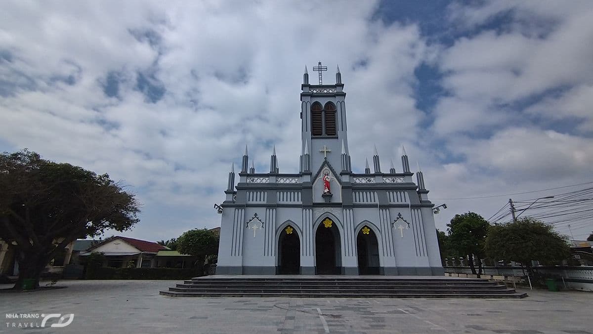 nha-tho-ha-dua-khanh-hoa