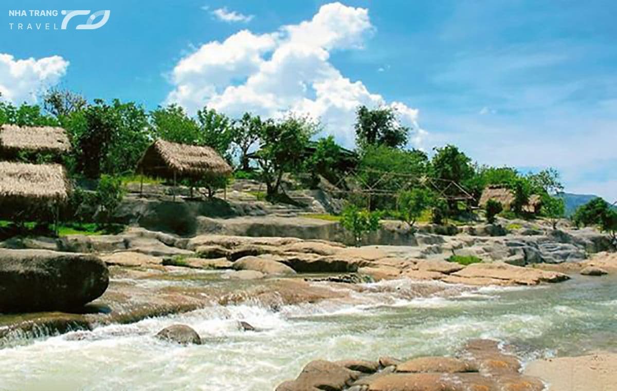 suoi-thach-lam-nha-trang