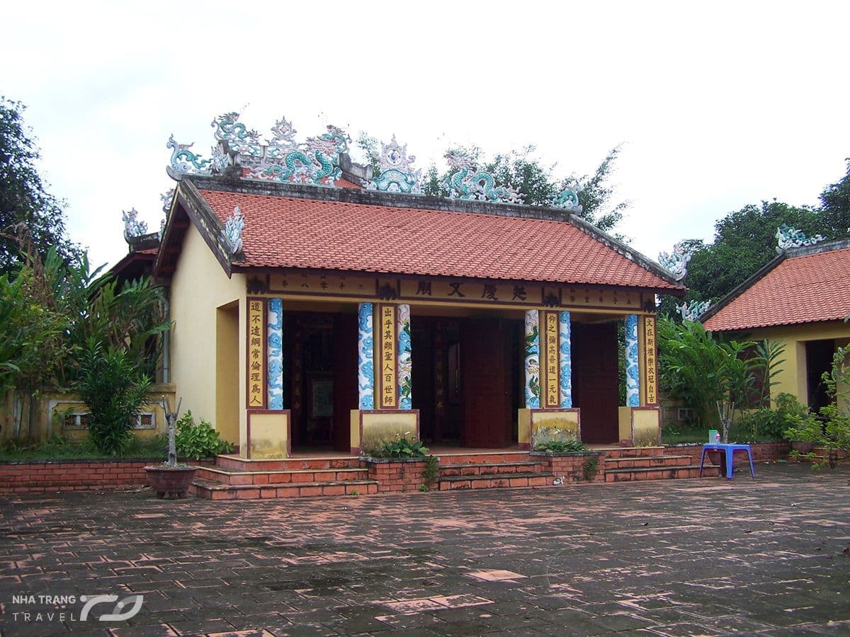 van-mieu-dien-khanh-khanh-hoa