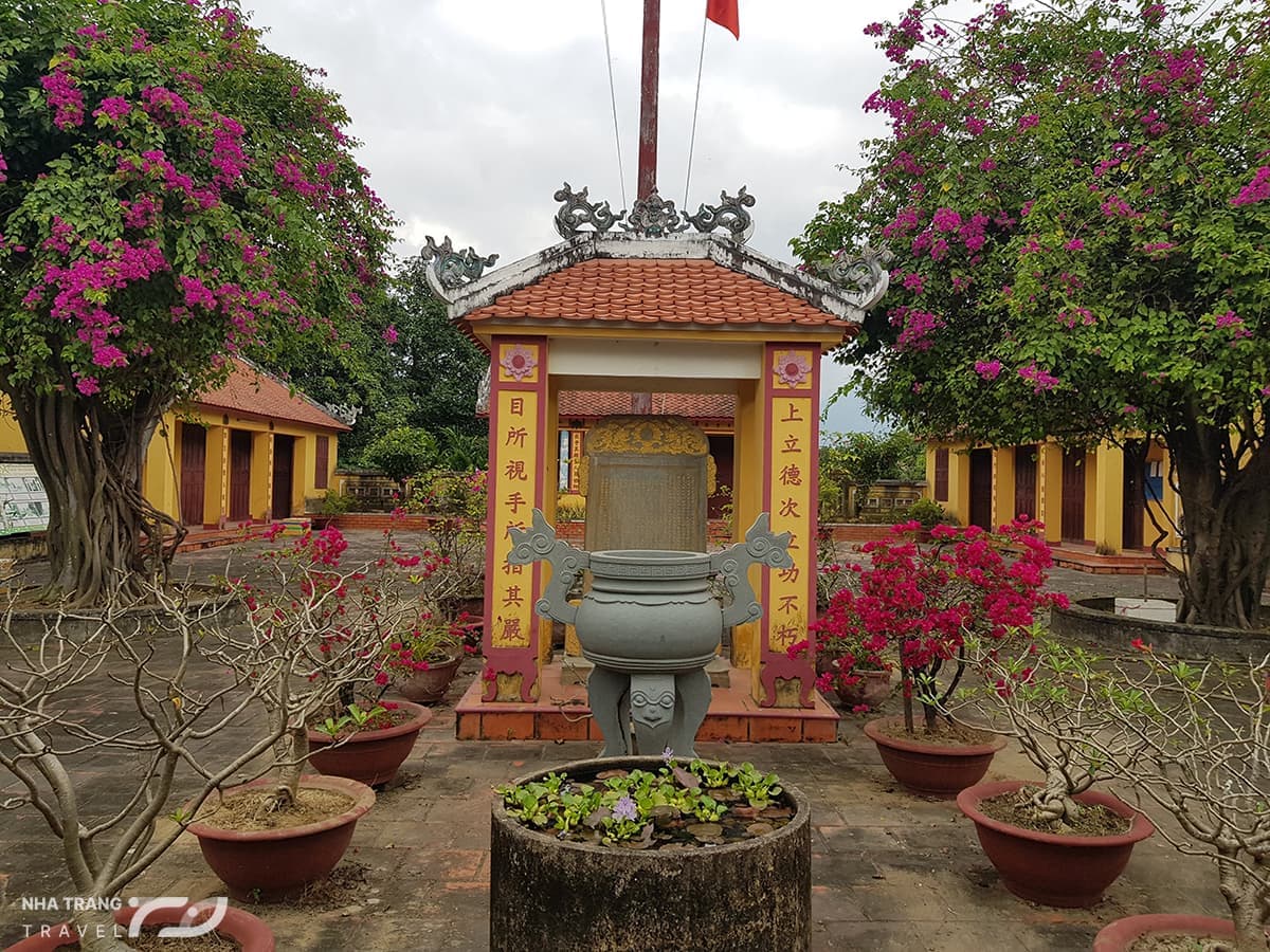 van-mieu-dien-khanh-khanh-hoa