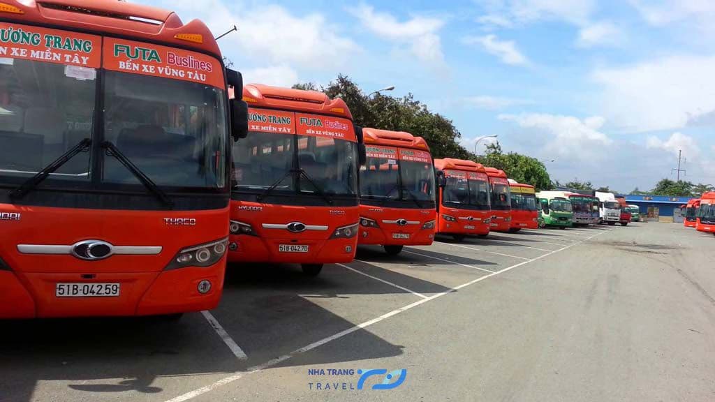 xe-limousine-nha-trang-sai-gon